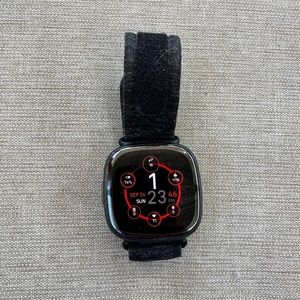 Fitbit Versa 2